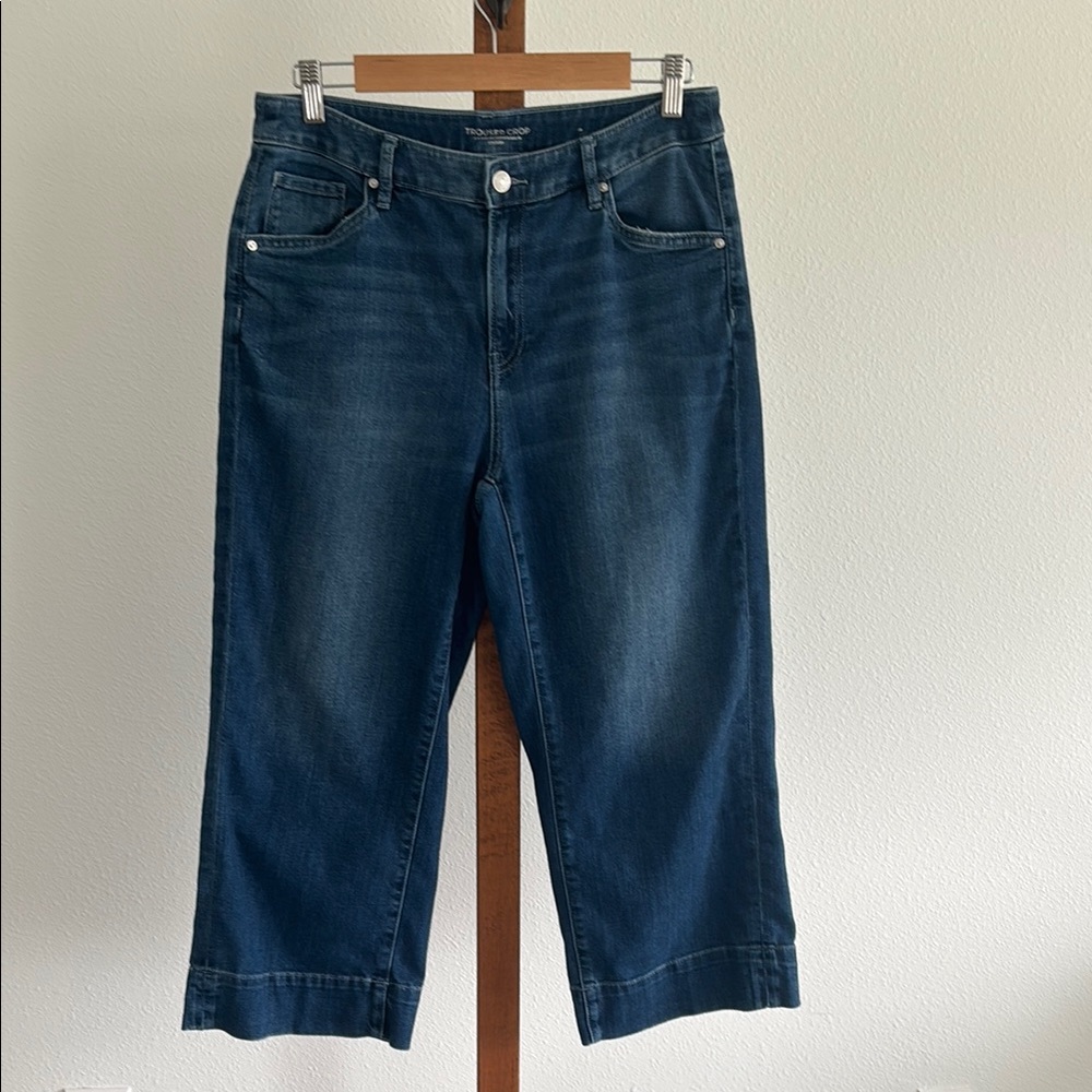 Chico's Cropped Wide Leg Jeans - Picture 3 of 9